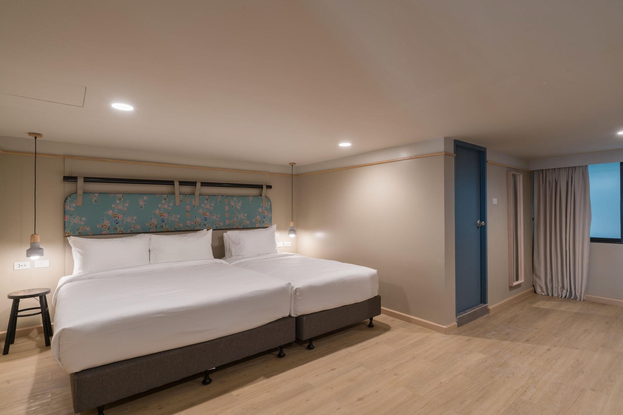 The Blanket Hotel Phuket Old Town Exterior photo